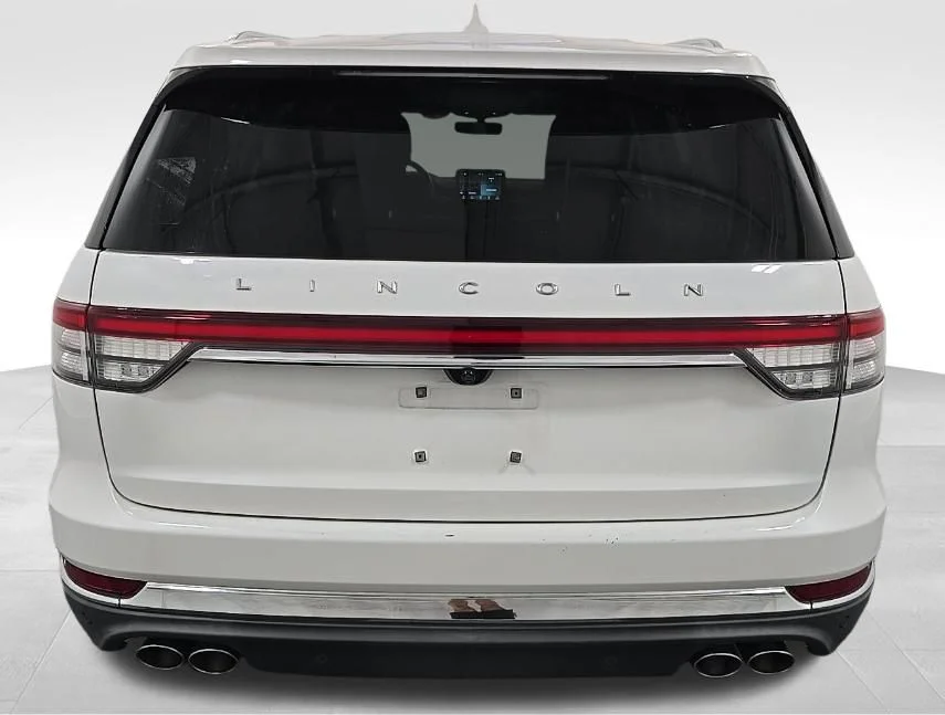 Used 2020 White Lincoln Reserve image 5