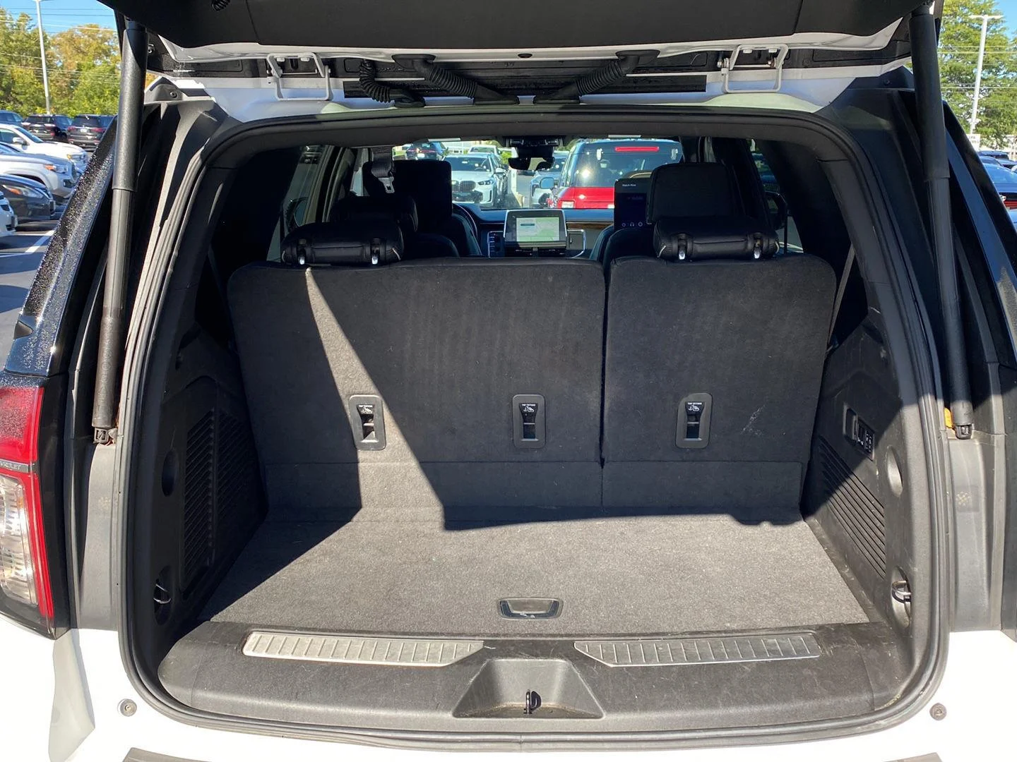 Used 2023 Summit White Chevrolet Premier image 19