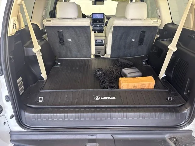 Used 2023 White Lexus GX 460 Premium image 31