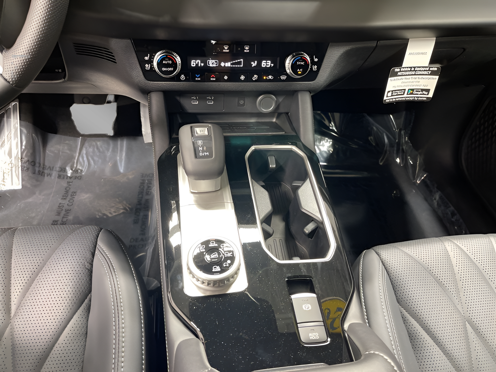 New 2026  Mitsubishi Black Edition image 13