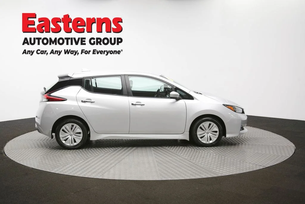 Used 2023 Silver Nissan S image 40