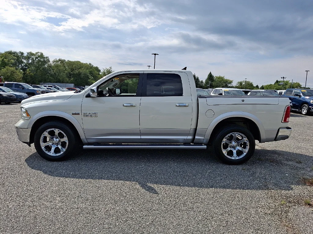 Used 2017 Pearl White Ram Laramie image 7