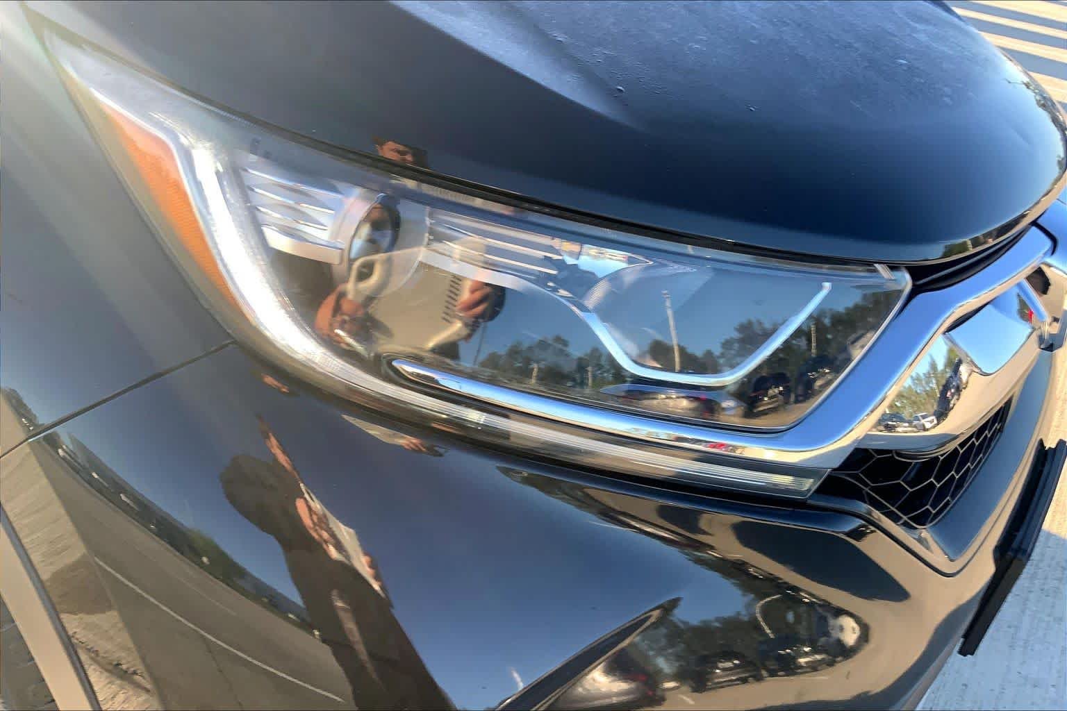 Used 2018 Crystal Black Pearl Honda EX-L image 27