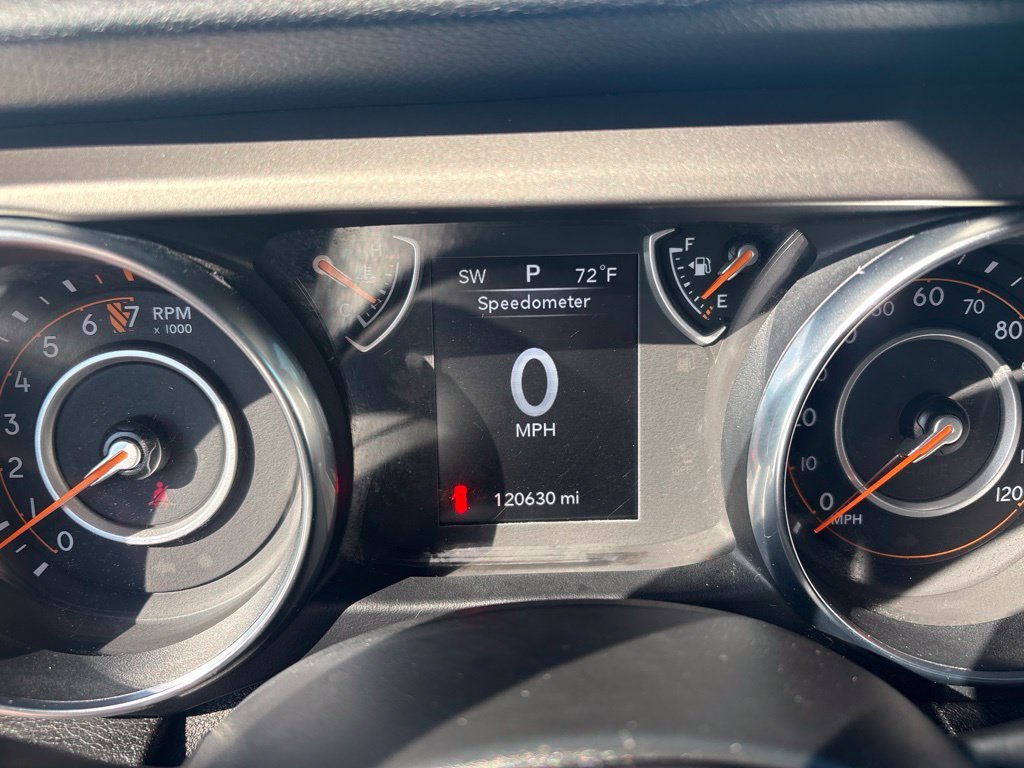 Used 2019 Silver Jeep Sport S image 15