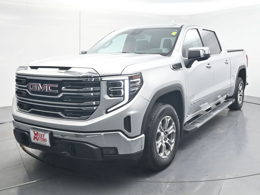 Used 2022 GMC Sierra 1500 SLT with VIN 3GTUUDED3NG621325 for sale in Monticello, Minnesota