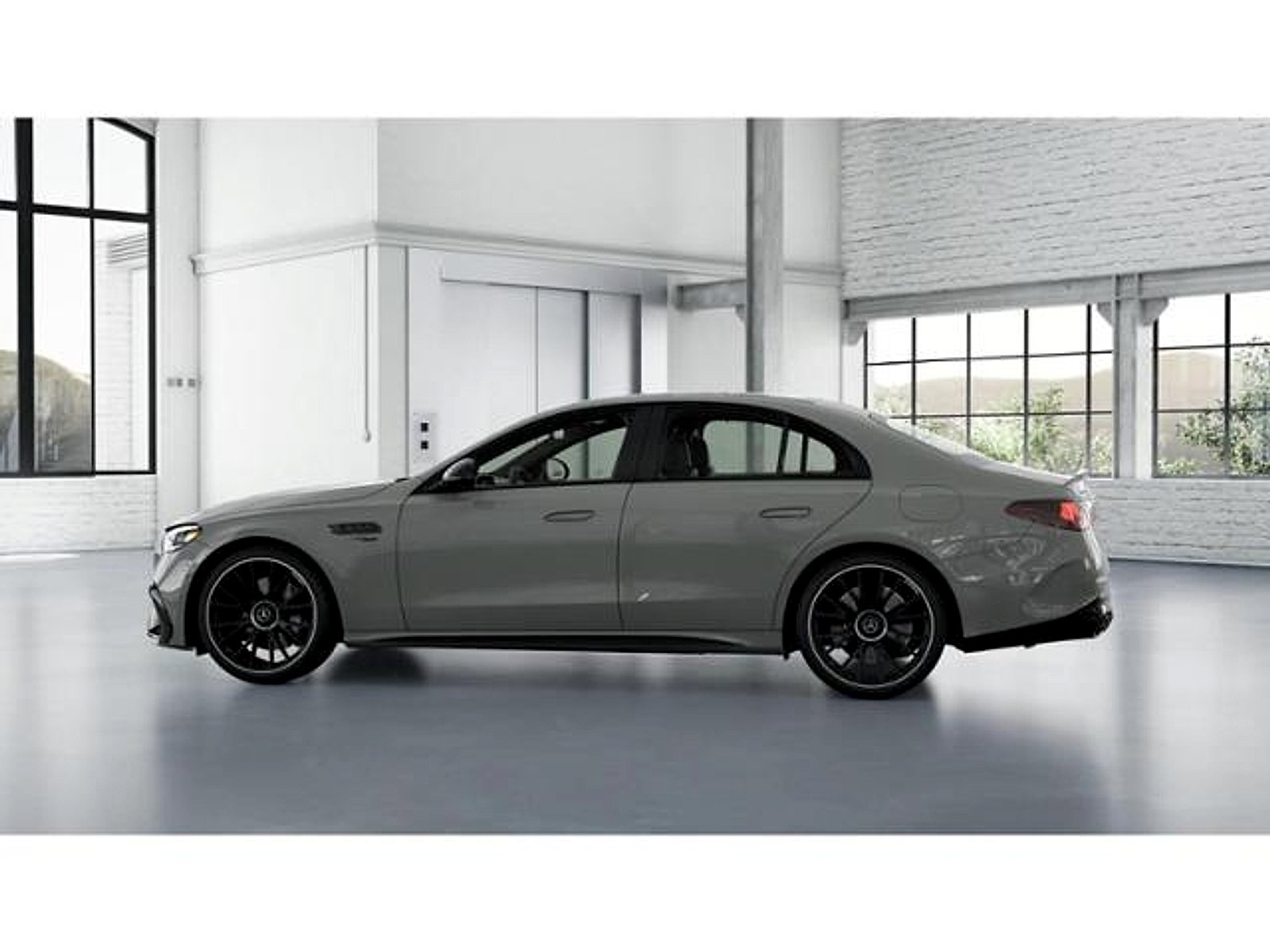 New 2027 MANUFAKTUR Alpine Grey Mercedes-Benz AMG® E 53 Hybrid image 32