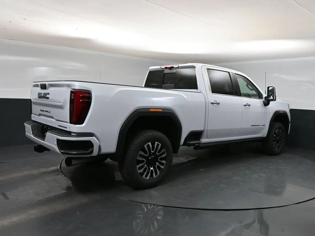 New 2026 Glacier White Tricoat GMC Denali Ultimate image 2