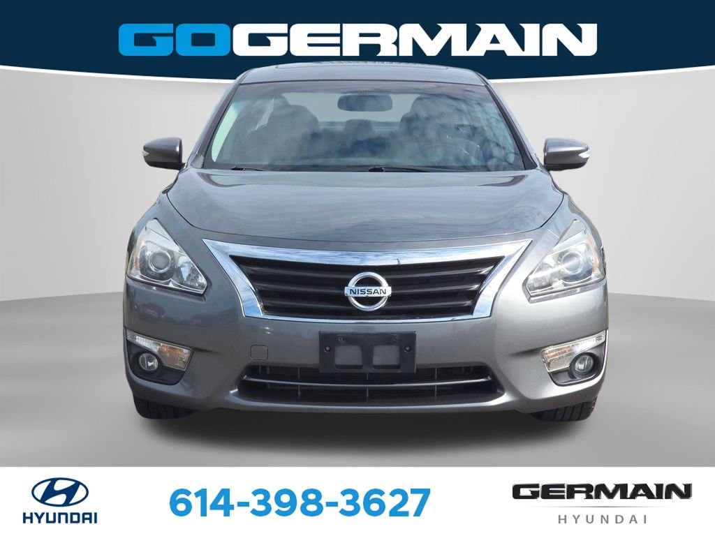 Used 2015 Gray Nissan 2.5 SV image 2
