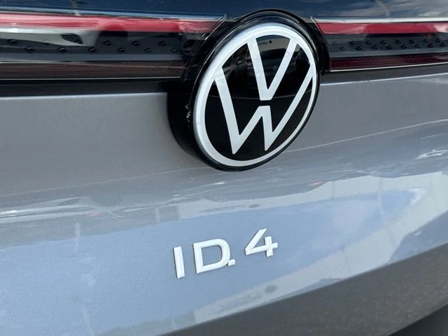 Certified Used 2023 Silver Mist Metallic Volkswagen S image 13