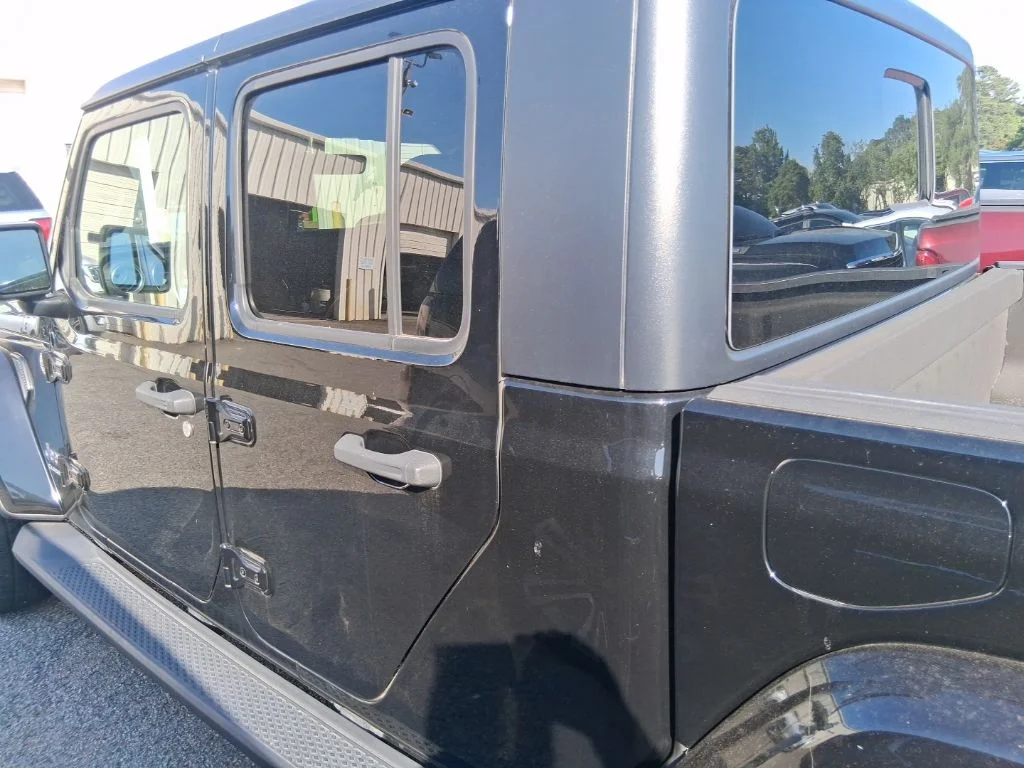 Used 2021 Black Jeep Overland image 11