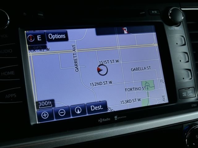 Used 2015 Gray Toyota XLE V6 image 25