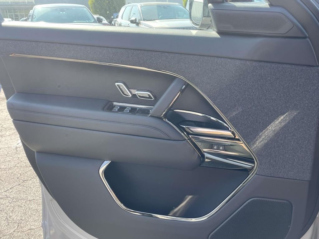 New 2026 Borasco Grey Land Rover Dynamic SE image 25