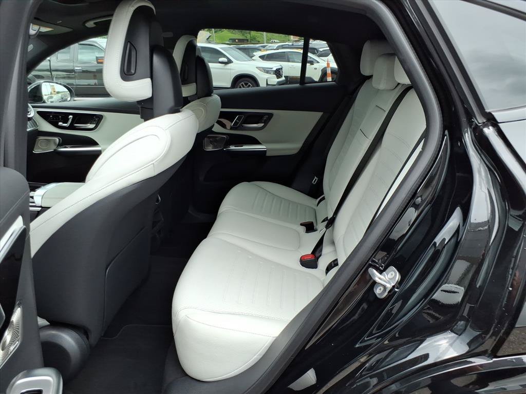 New 2026 Black Mercedes-Benz GLC 300 image 12