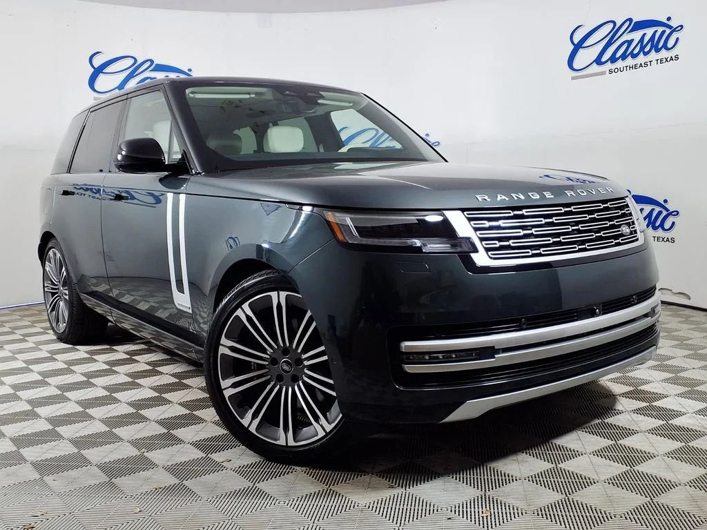 Used 2024 Green Land Rover Autobiography image 1