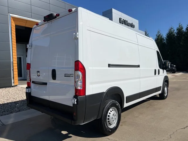 Used 2025 White Ram High Roof image 3