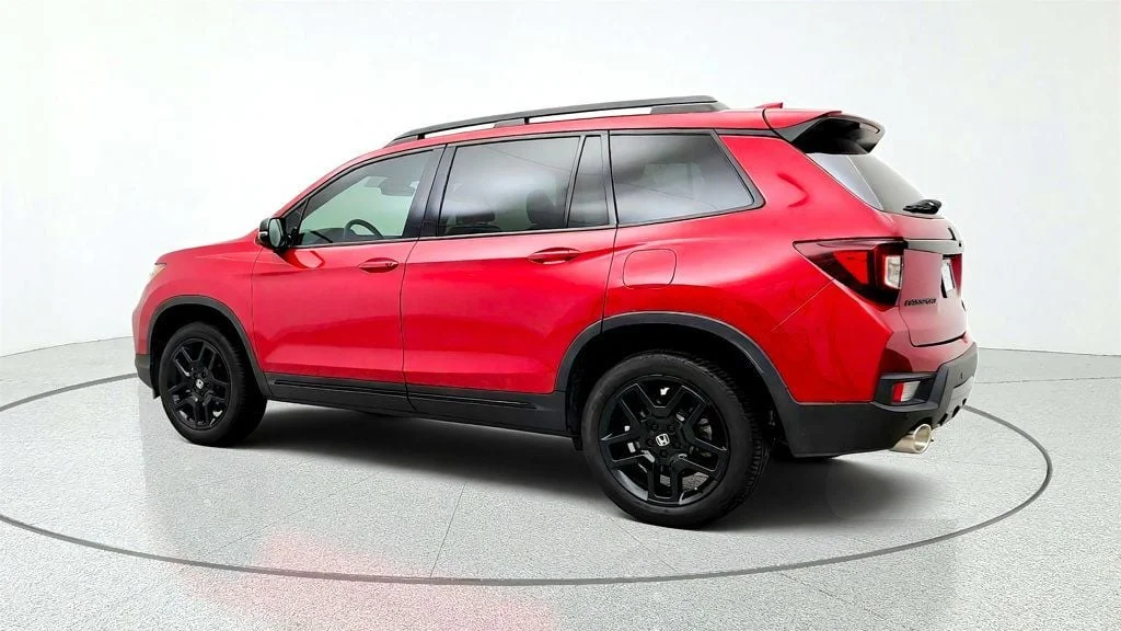 Used 2024 Radiant Red Metallic II Honda Black Edition AWD image 7