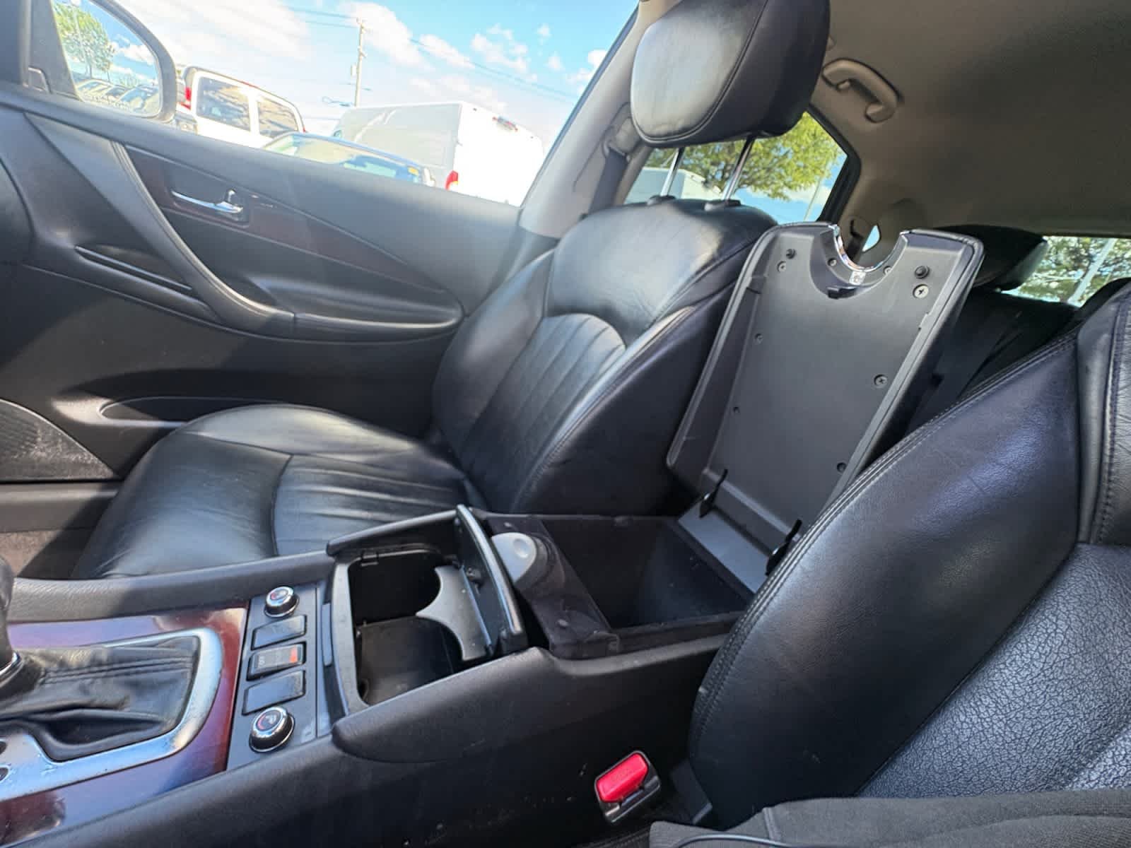 Used 2015 Black Obsidian INFINITI Journey image 29