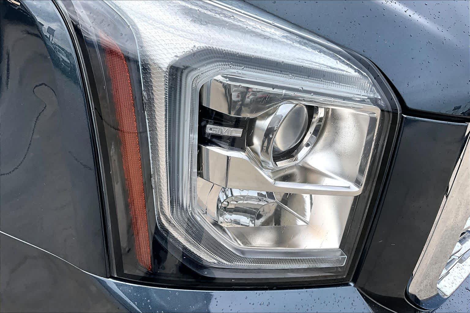 Used 2019 Dark Sky Metallic GMC Denali image 28