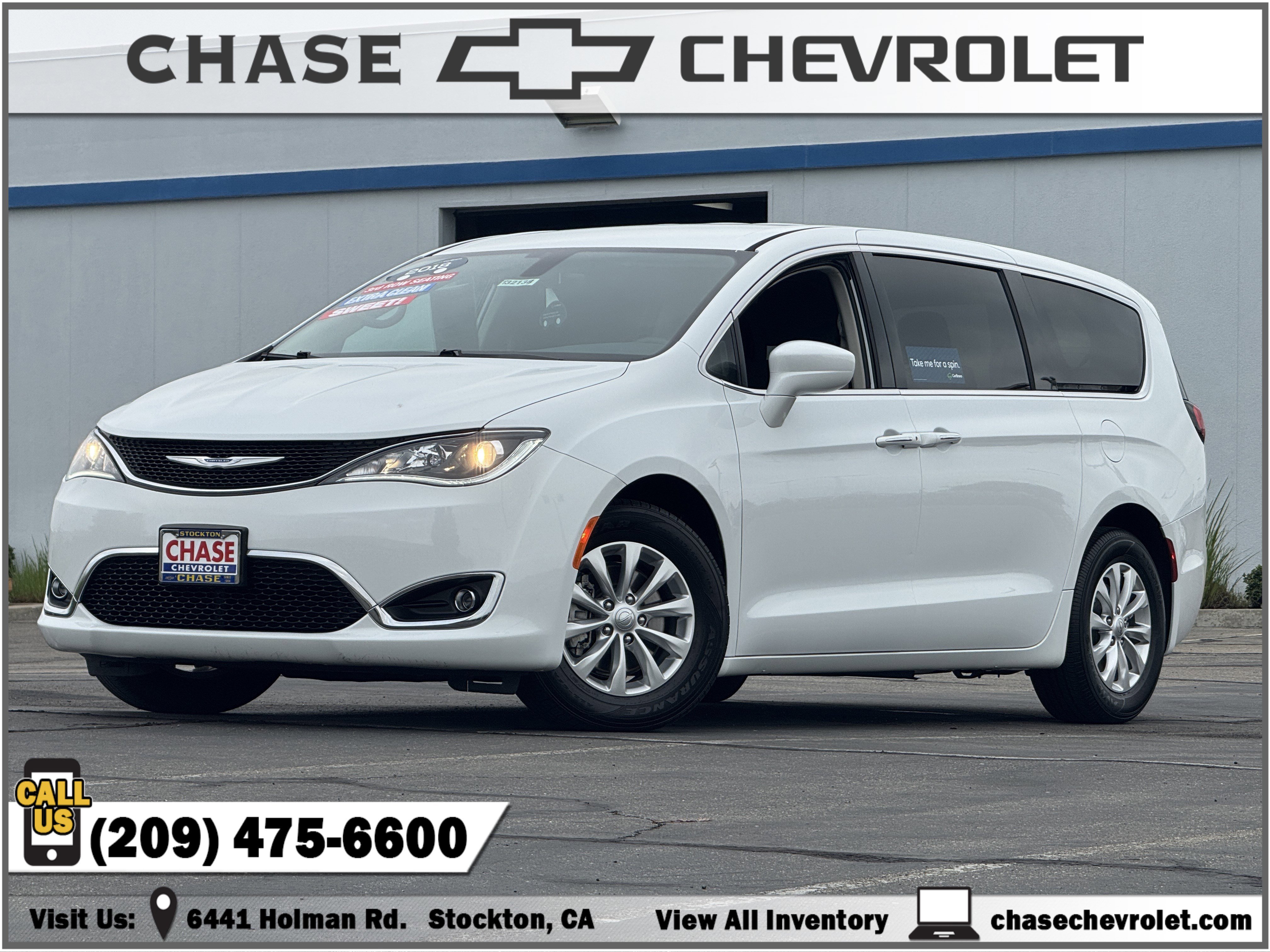 2018 Chrysler Pacifica Touring Plus's photo