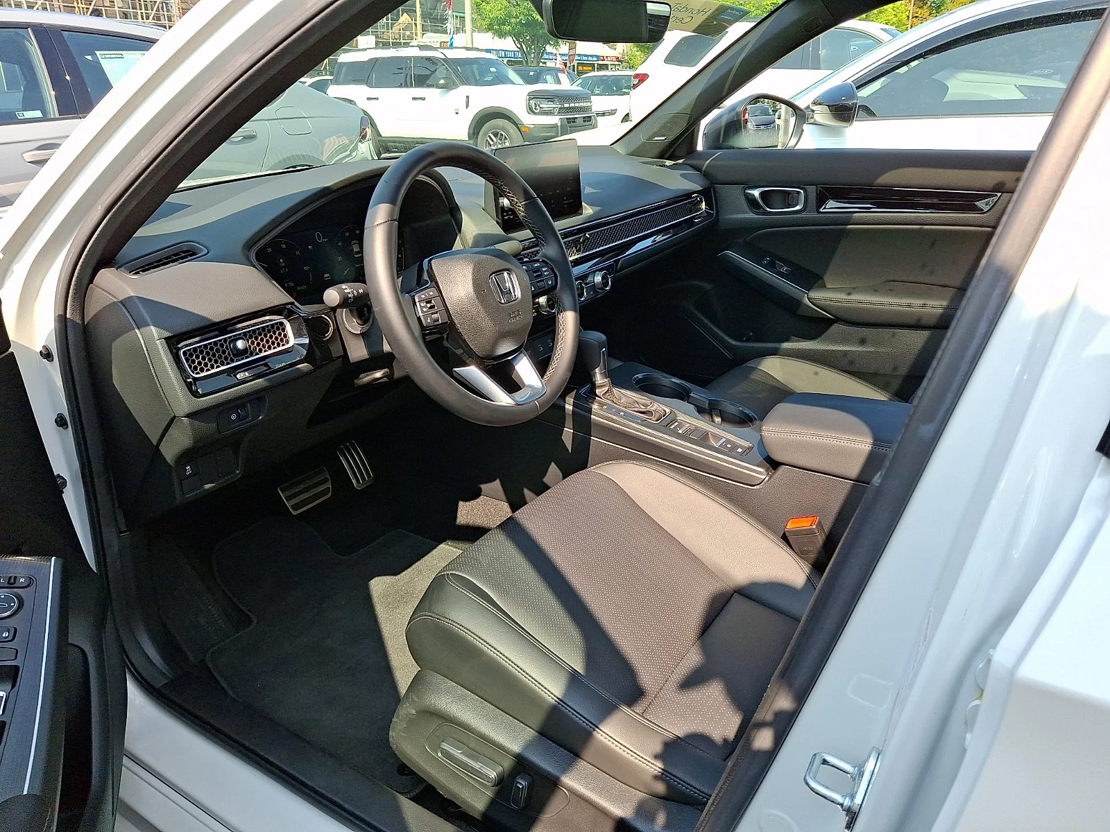 2025 Honda Civic Sport Touring - Photo 43