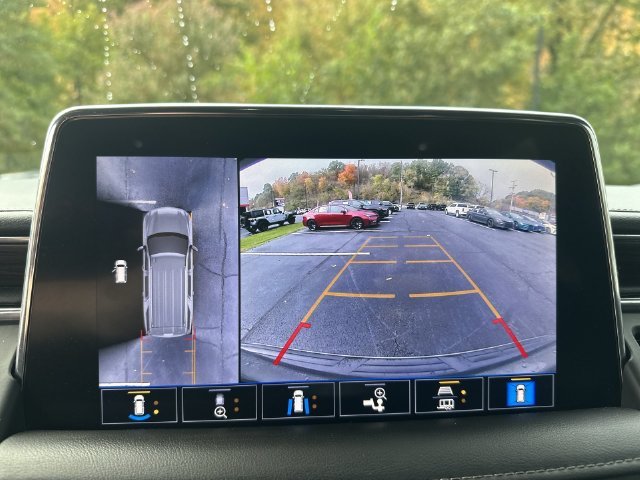 Used 2021 Gray Chevrolet Z71 image 33