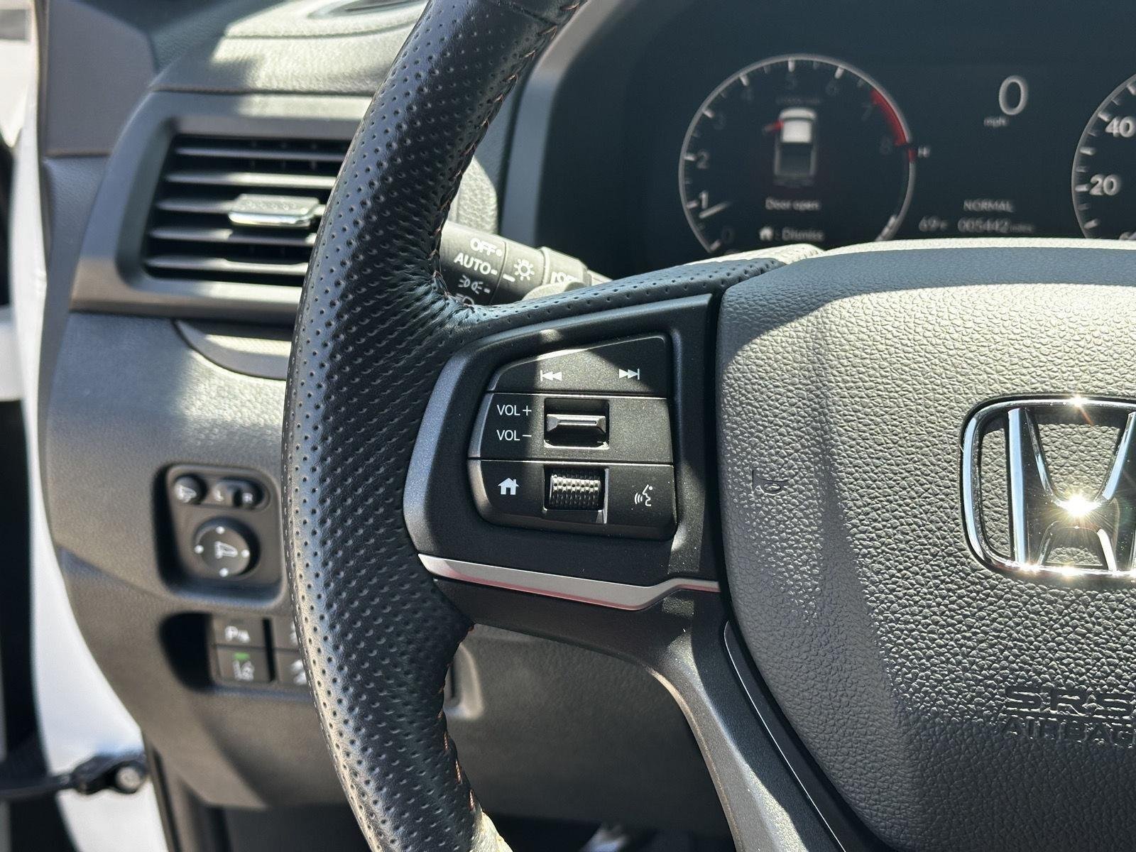 2025 Honda Ridgeline TrailSport - Photo 12