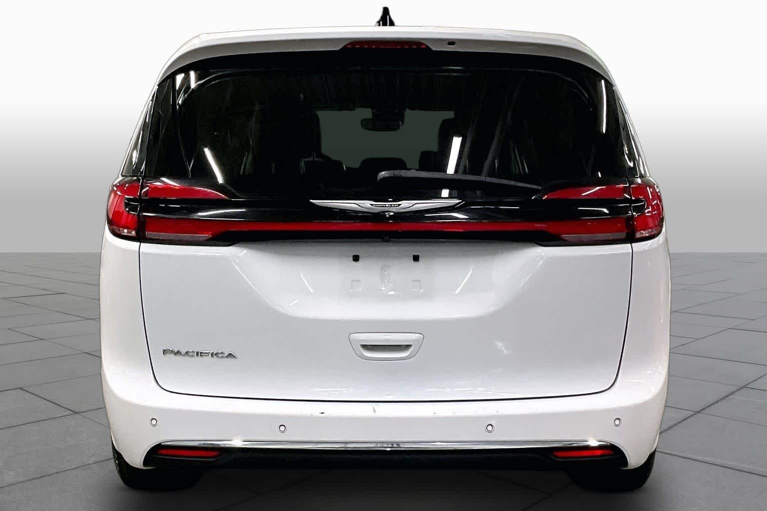 Used 2024 Bright White Clearcoat Chrysler Touring L image 5