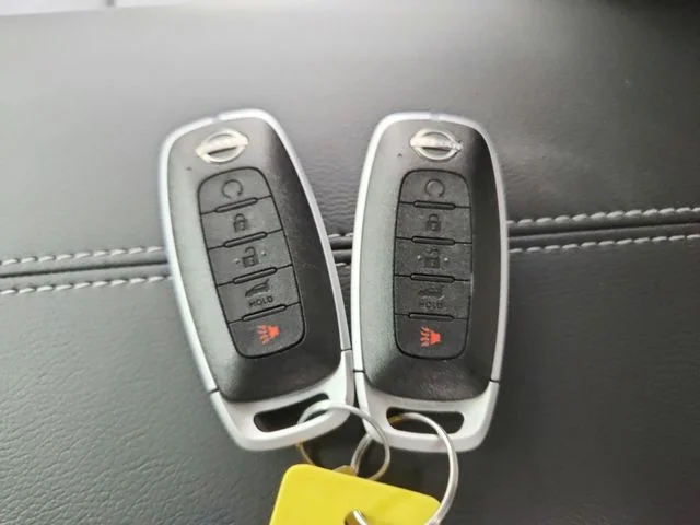 Used 2026 Gray Nissan Platinum image 41