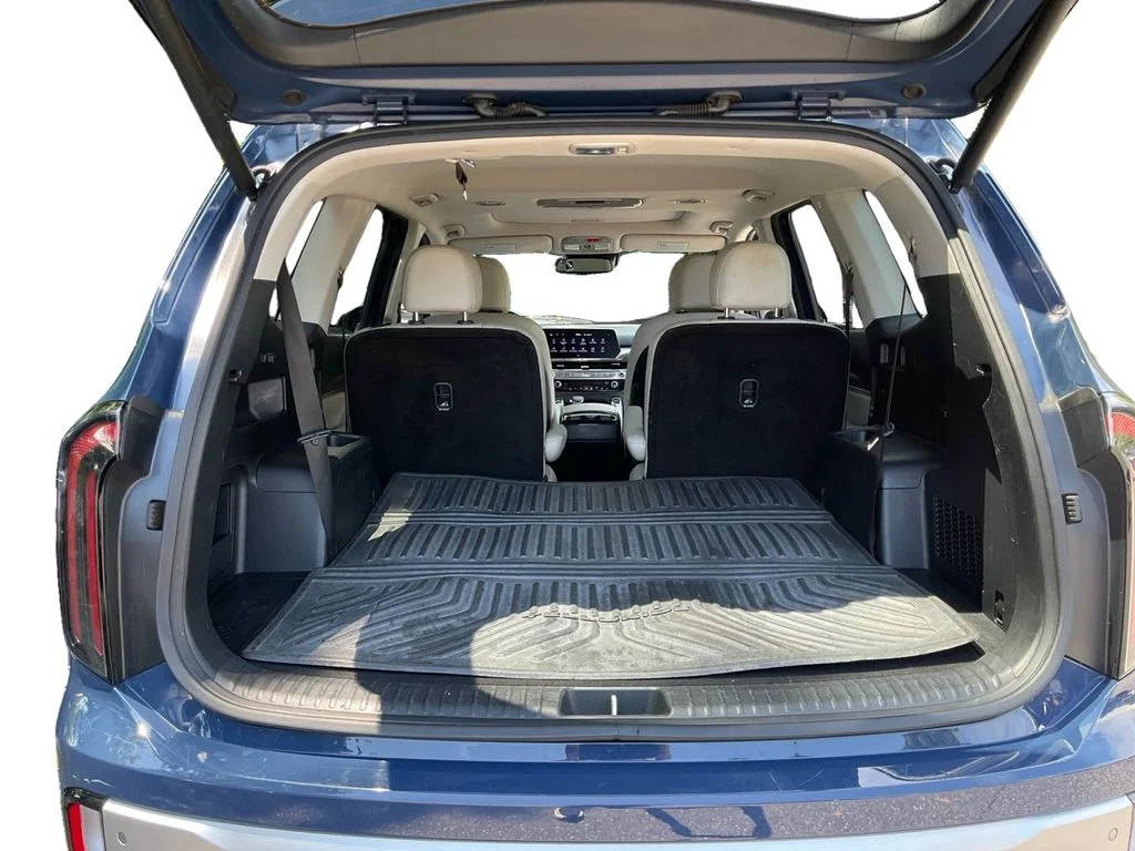 Used 2023 Black Kia EX image 13