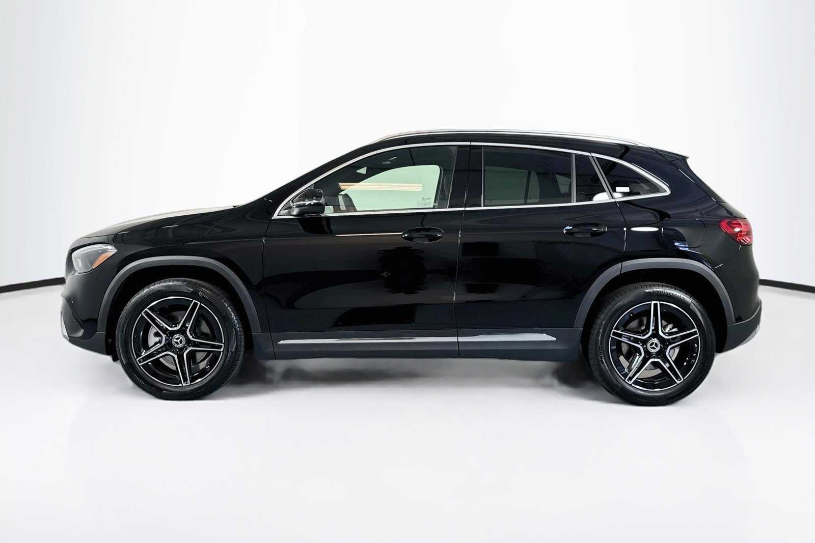 New 2026 Night Black Mercedes-Benz GLA 250 image 8