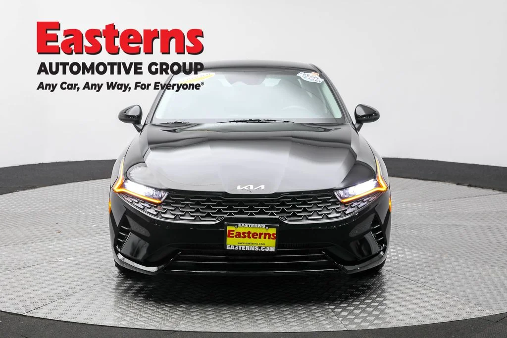 Used 2023 Black Kia LXS image 2