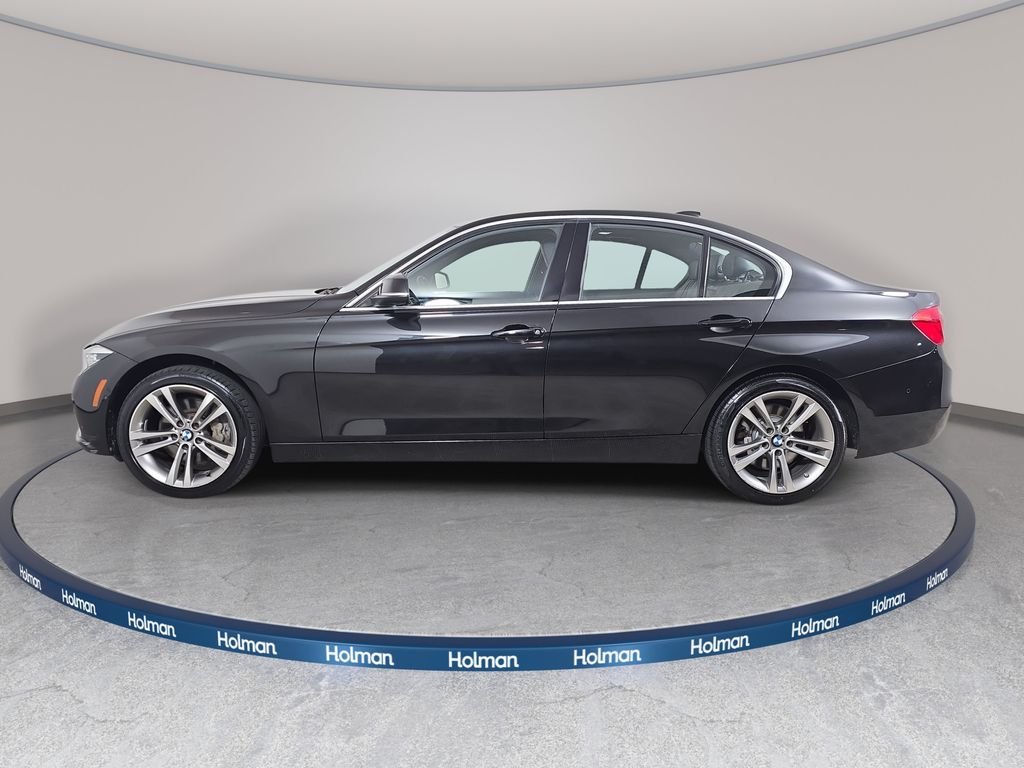 Used 2016 Black Sapphire Metallic BMW 340i xDrive image 9