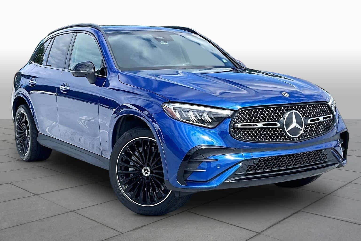 Used 2023 Starling Blue Metallic Mercedes-Benz GLC 300 image 3