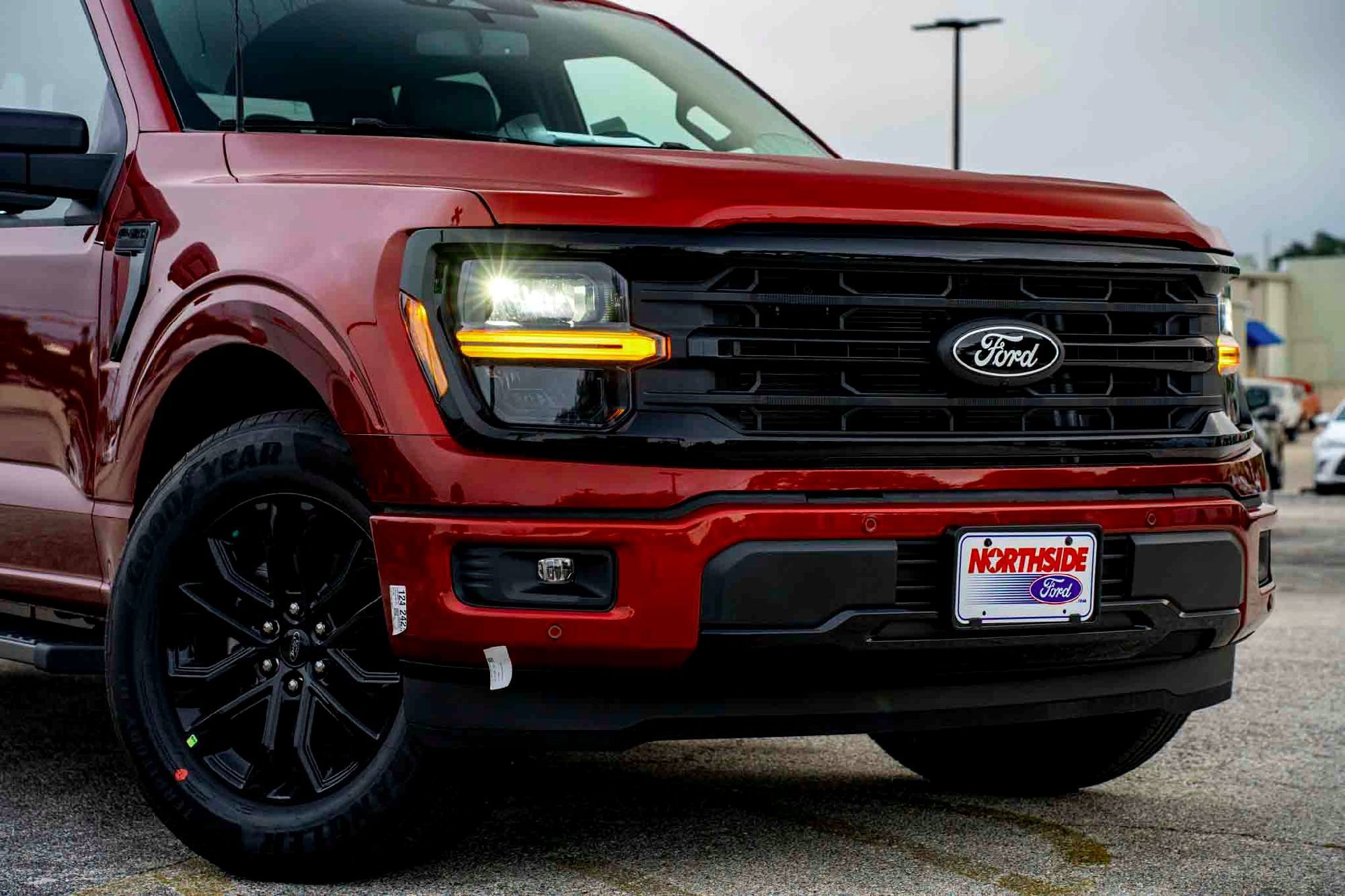 New 2026 Ruby Red Metallic Tinted Clearcoat Ford XLT image 3
