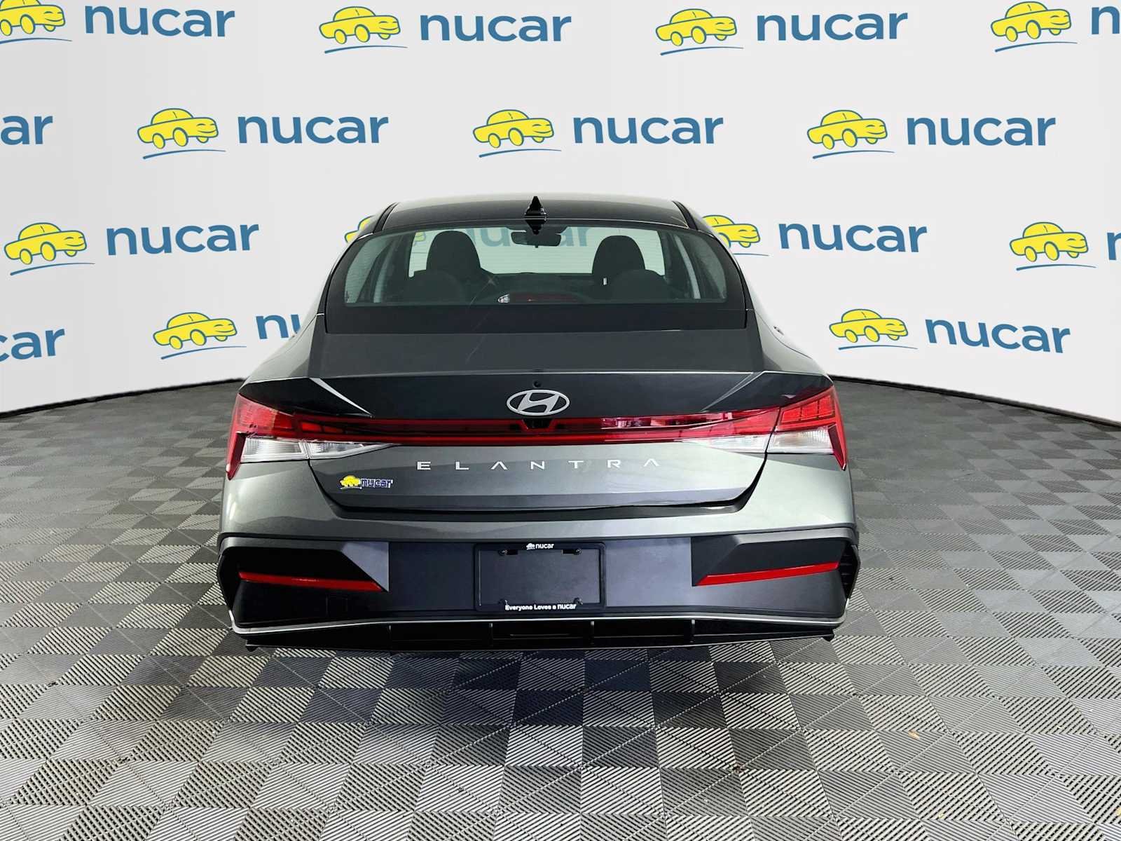 Used 2025 Amazon Gray Hyundai Blue image 6