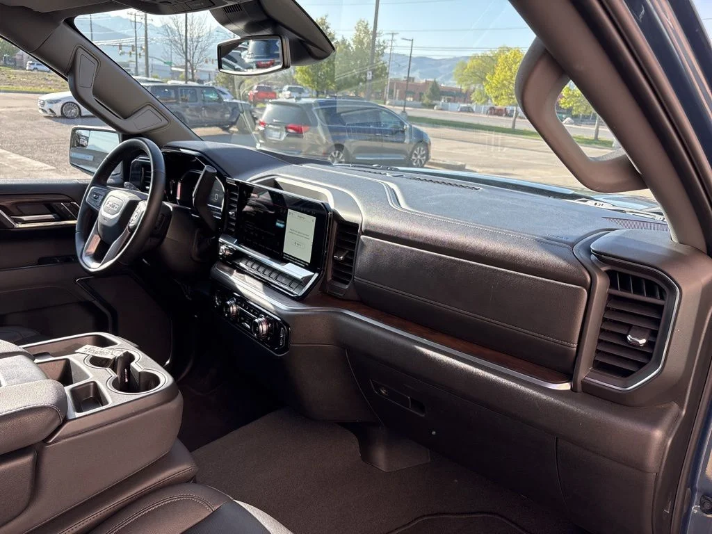 2024 GMC Sierra 1500 SLT - Photo 14