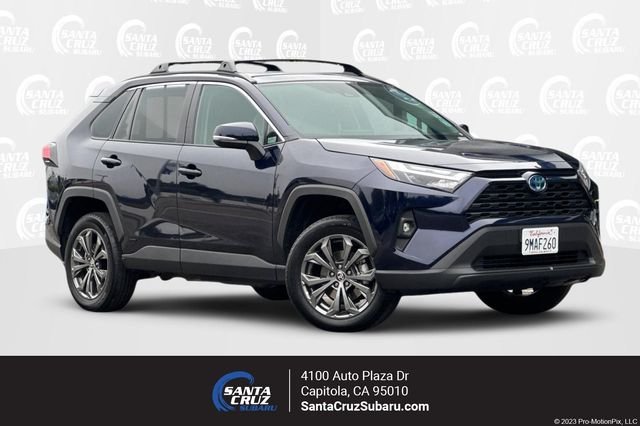 Used 2024  Toyota XLE Premium image 1