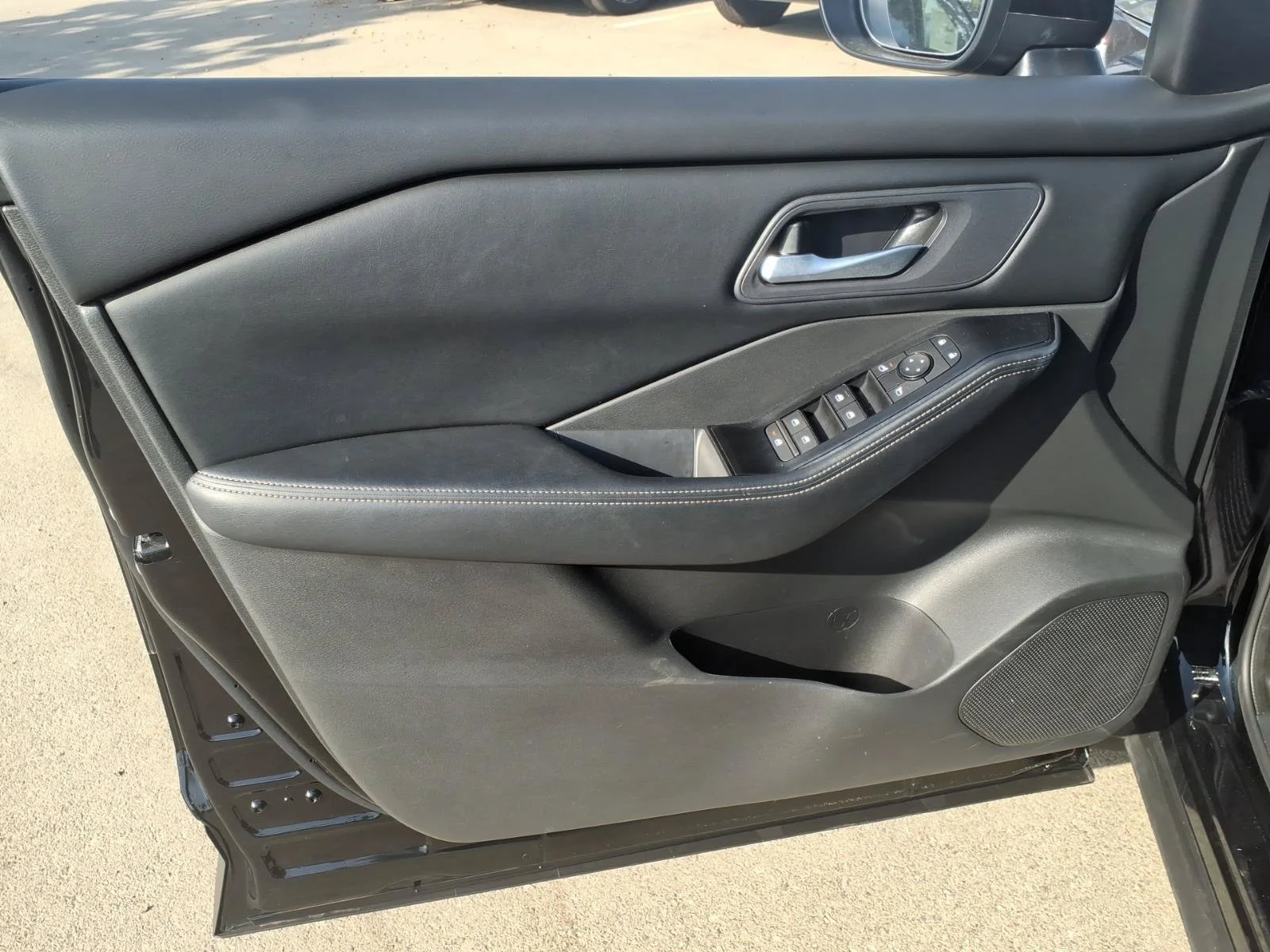 Certified Used 2025 Super Black Nissan SV image 14