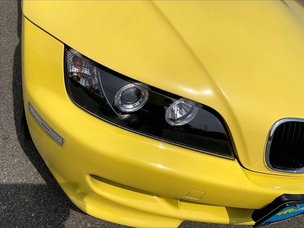 Used 1999 Yellow BMW Base image 23
