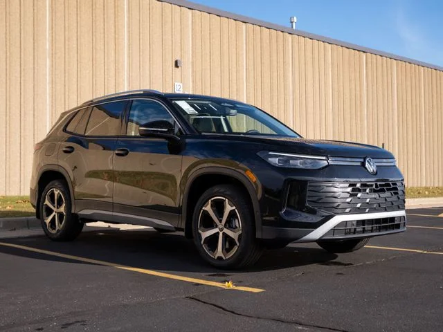 2026 Volkswagen Tiguan 2.0T SE 4Motion's photo