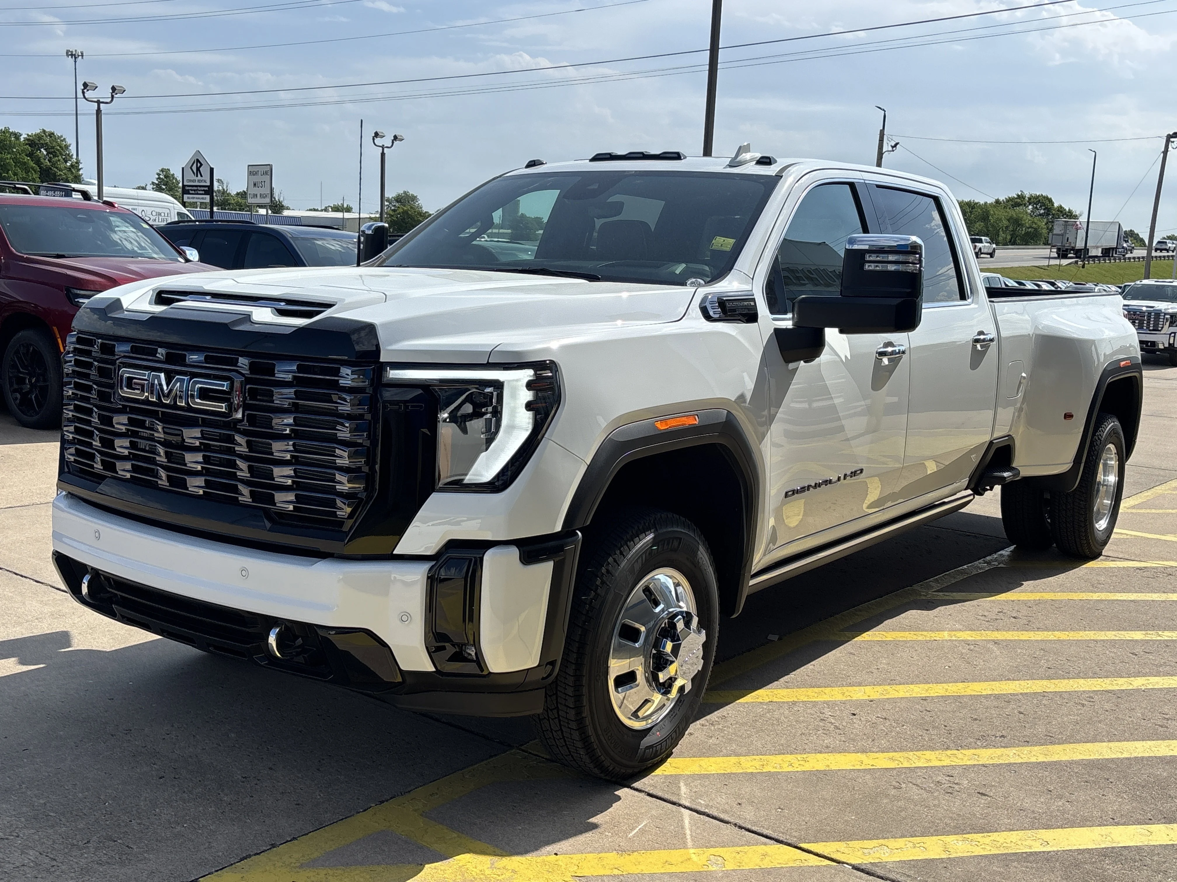 2026 GMC Sierra 3500HD Denali Ultimate - Photo 10