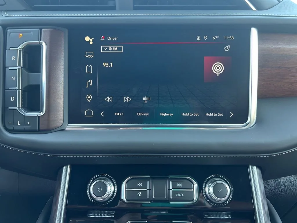 Used 2023 Onyx Black GMC Denali Ultimate image 20