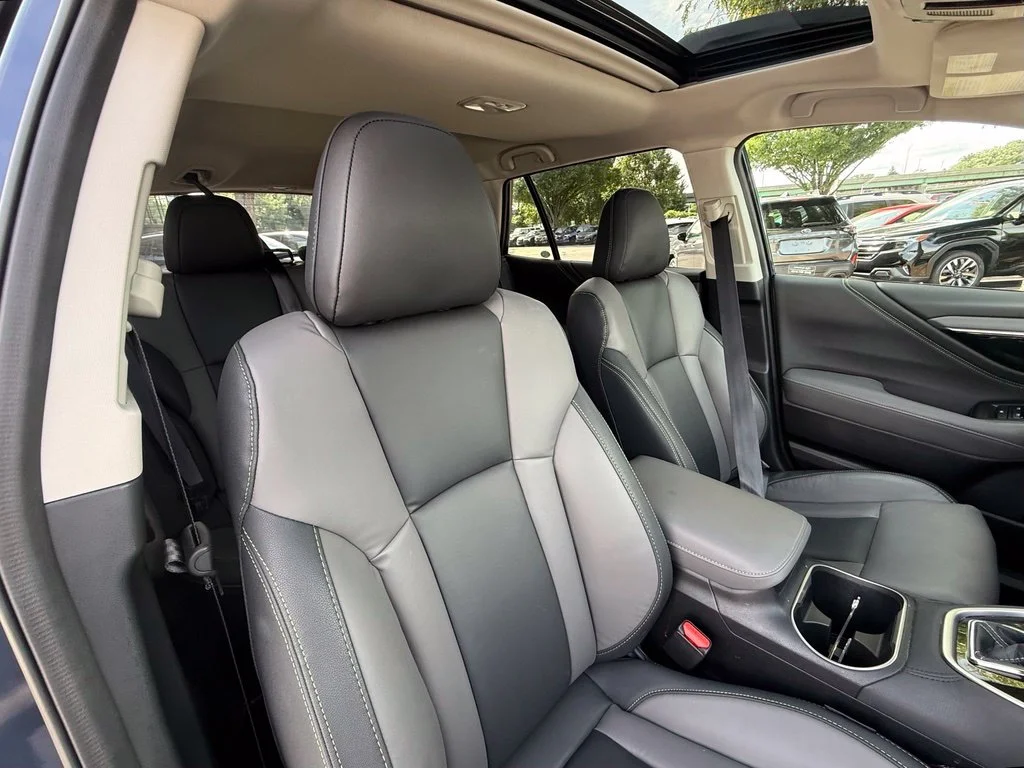 Used 2025 Cosmic Blue Pearl Subaru Onyx Edition image 31
