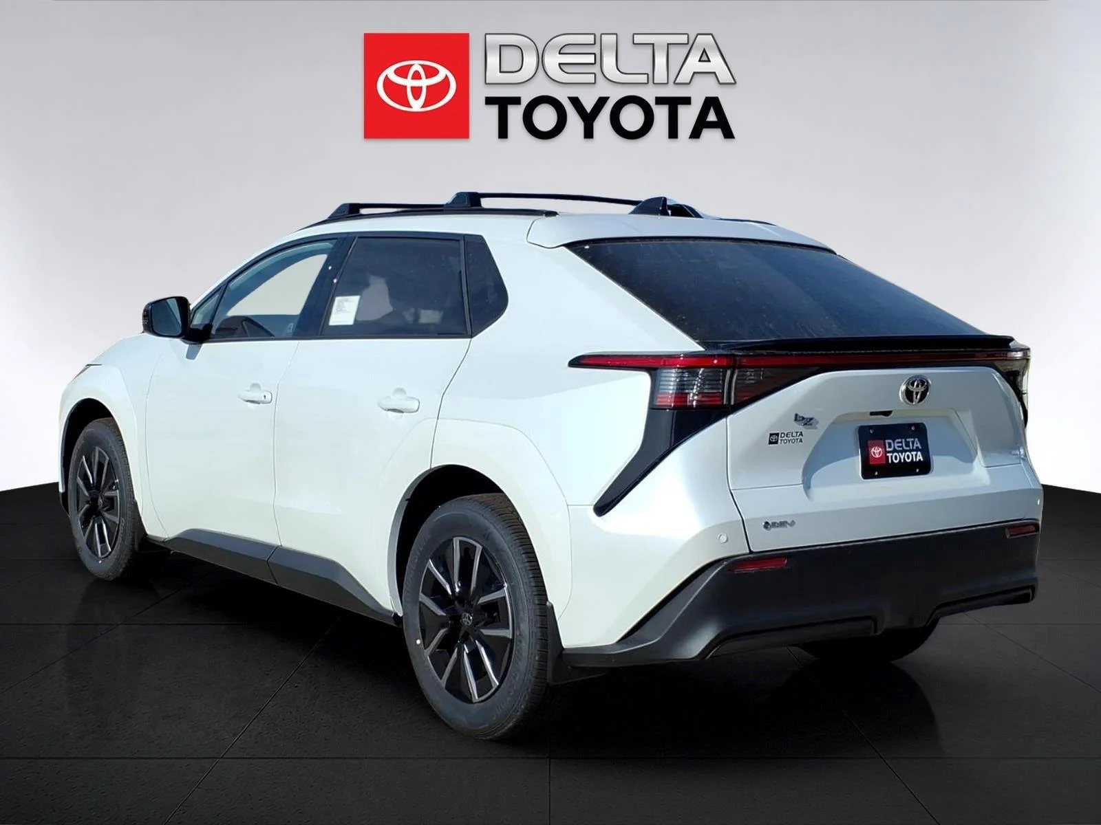 2026 Toyota bZ XLE - Photo 3
