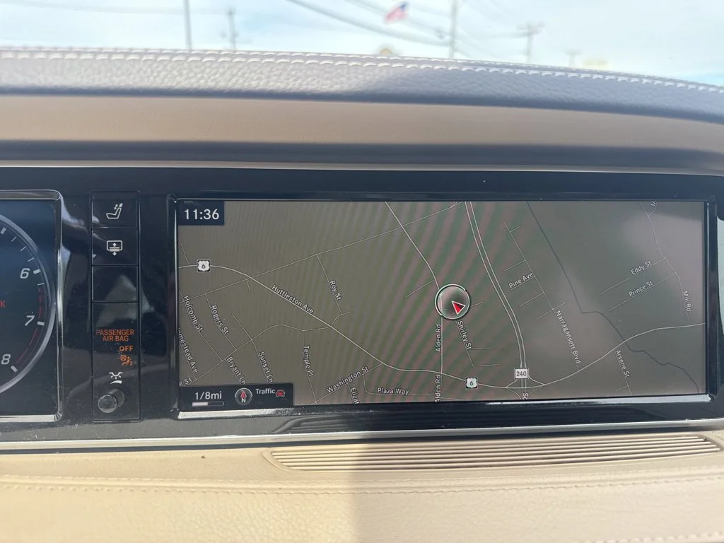 Used 2015 Beige Mercedes-Benz S 550 image 28
