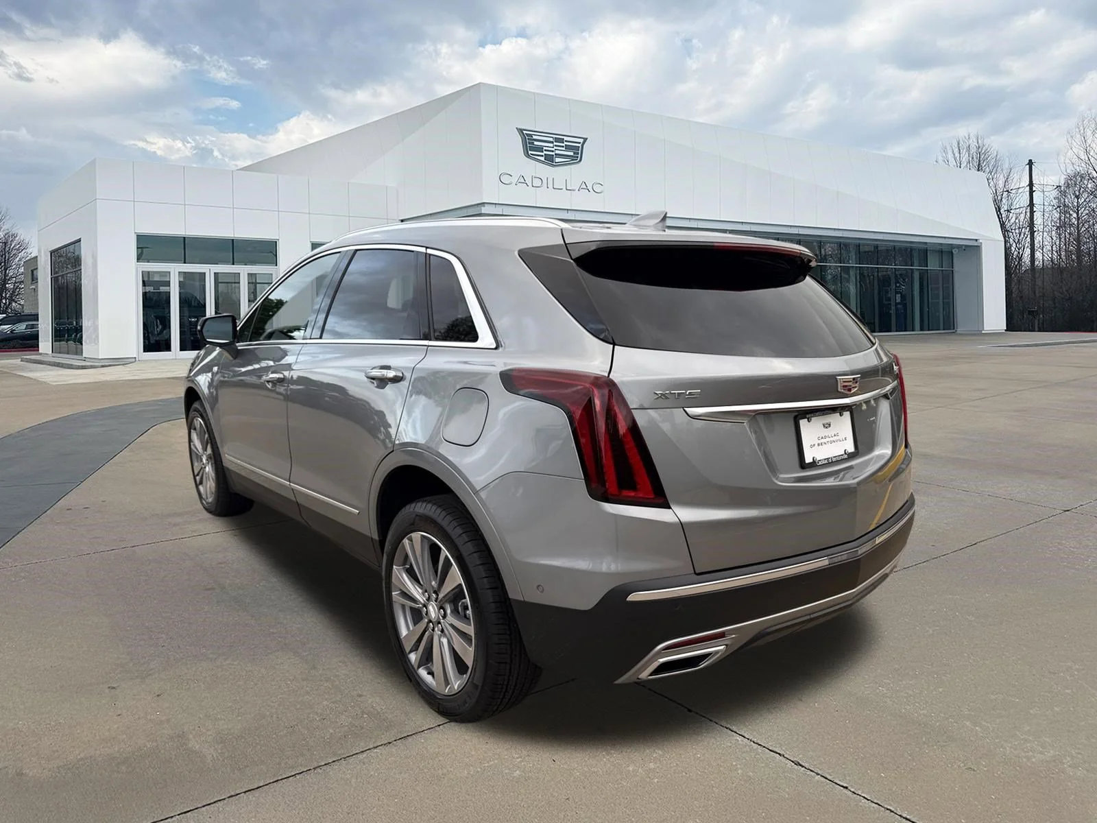 New 2026 Argent Silver Metallic Cadillac FWD Premium Luxury image 5