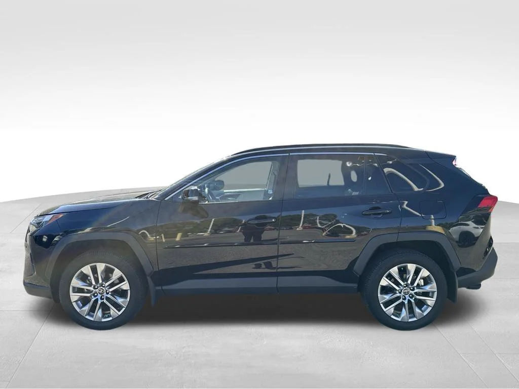 Used 2025 Black Toyota XLE Premium image 2