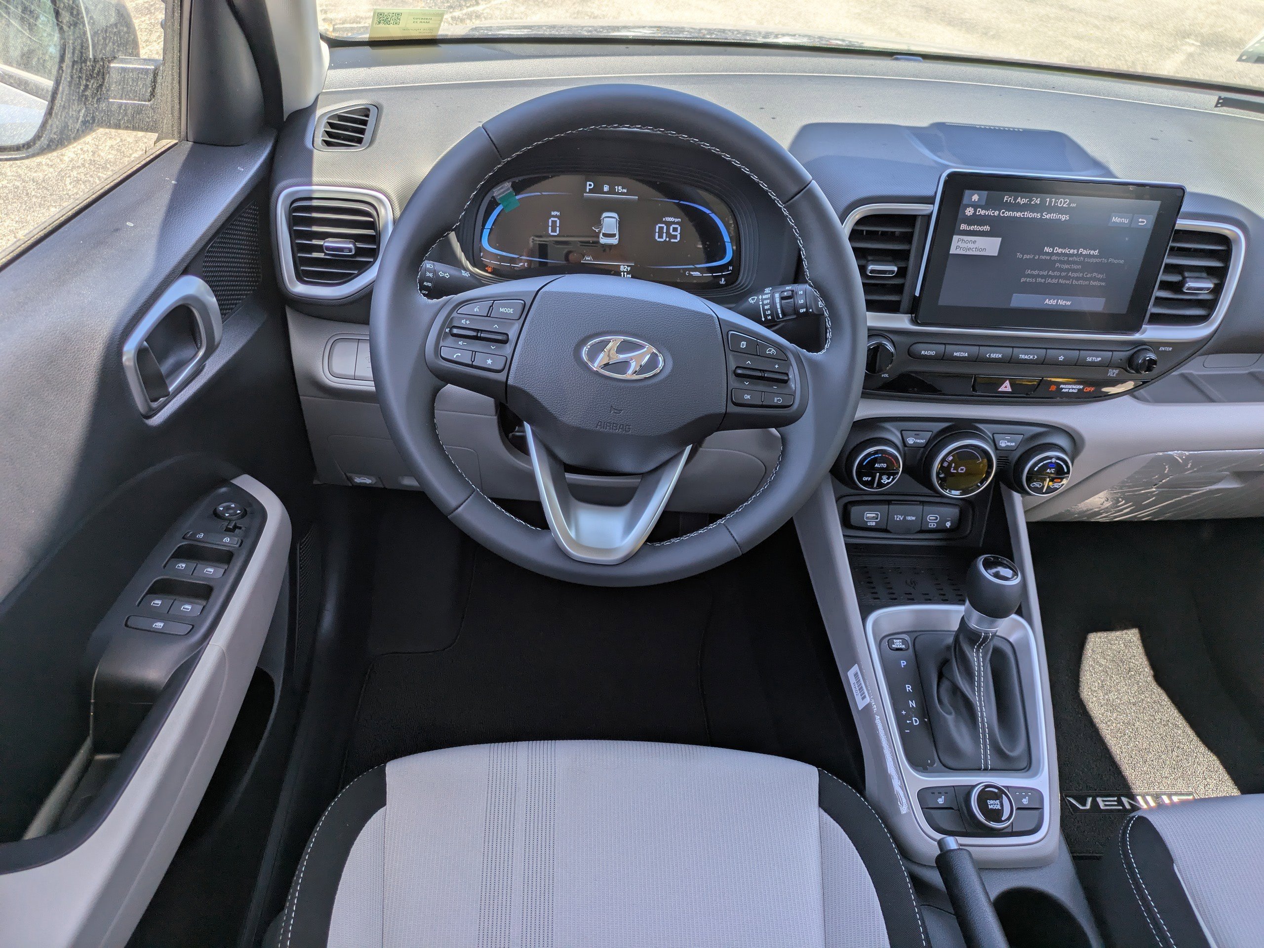 New 2026 Shimmering Silver Hyundai SEL image 42