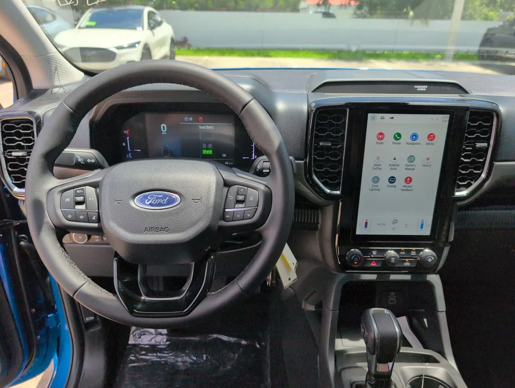 New 2026 Blue Ford XLT image 19