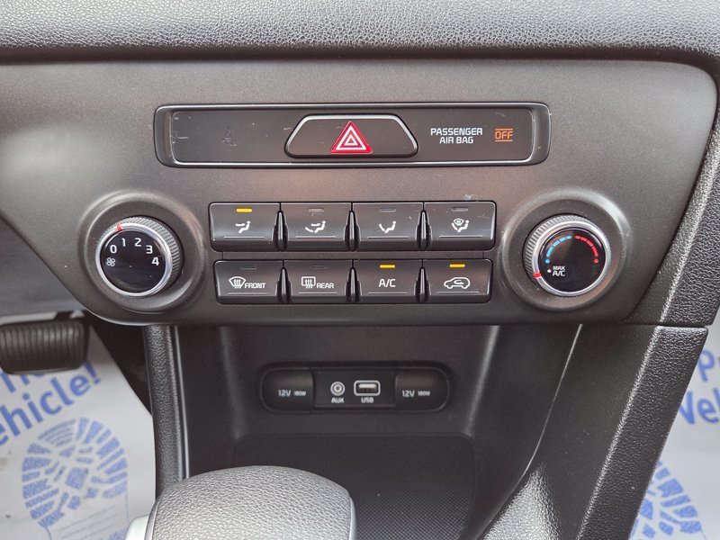 Used 2018 Red Kia LX image 33